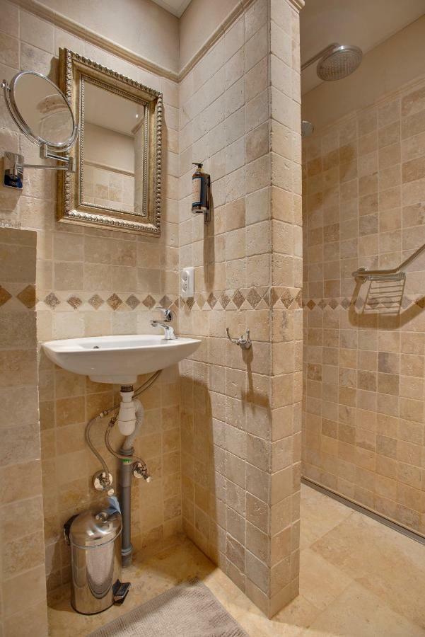 Bed and Breakfast Rue Galilee Marseillan  Zewnętrze zdjęcie
